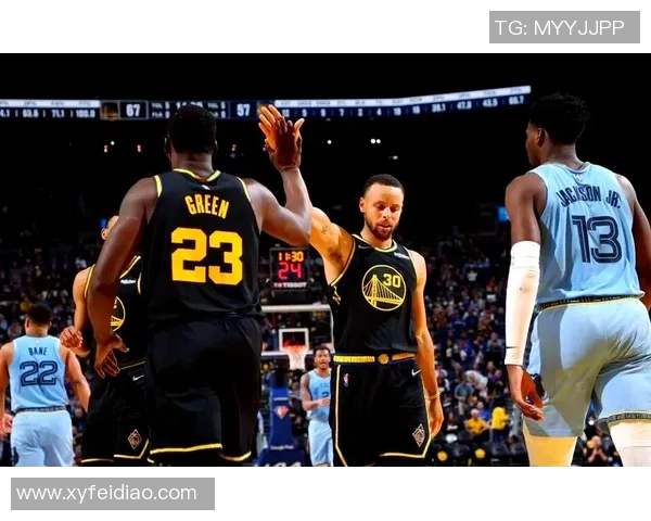 2015至2016赛季勇士与灰熊的激烈对决与精彩瞬间回顾 2015至2016赛季勇士与灰熊的激烈对决与精彩瞬间回顾