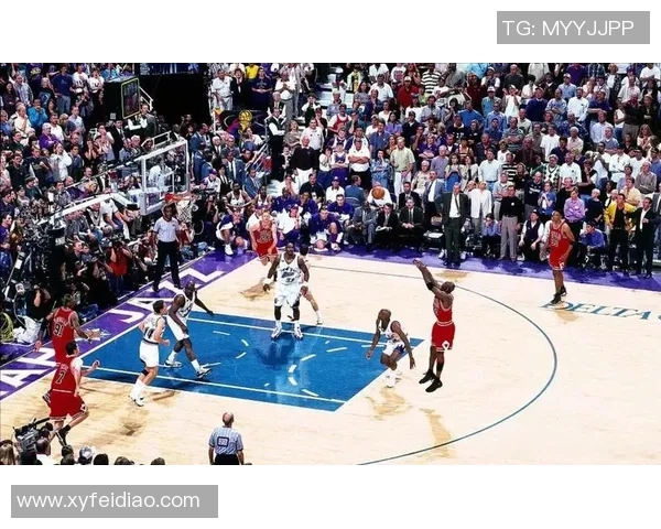 98年乔丹带领公牛逆转尼克斯的经典对决回顾与分析 98年乔丹带领公牛逆转尼克斯的经典对决回顾与分析