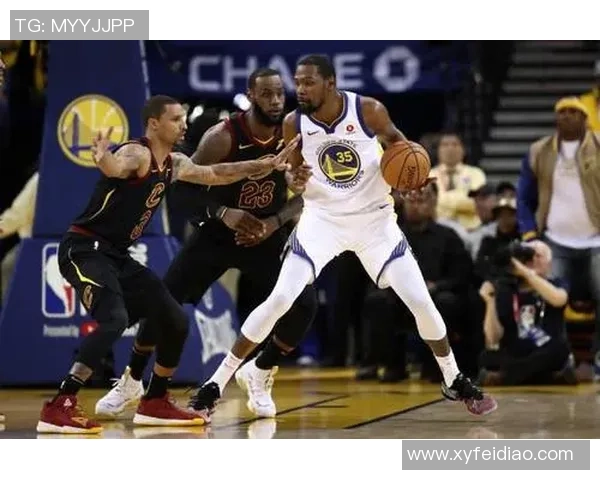 施罗德与乐福的对决分析:谁能在关键时刻引领球队走向胜利 施罗德与乐福的对决分析:谁能在关键时刻引领球队走向胜利