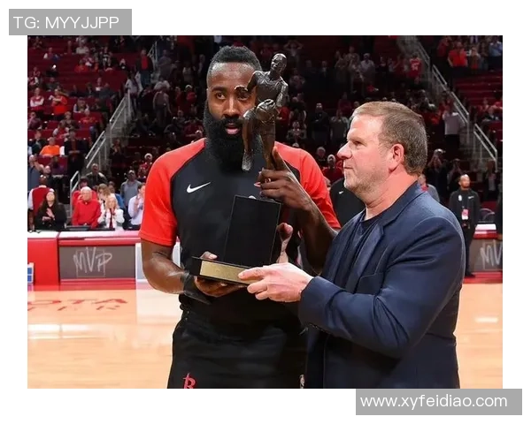 朗斯与拉华尔激战正酣谁能在法甲赛场上笑到最后